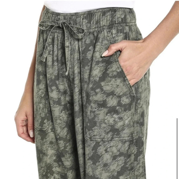 Orvis Ladies' Midweight Relaxed Fit Tencel Jogger Pants - Picture 8 of 14